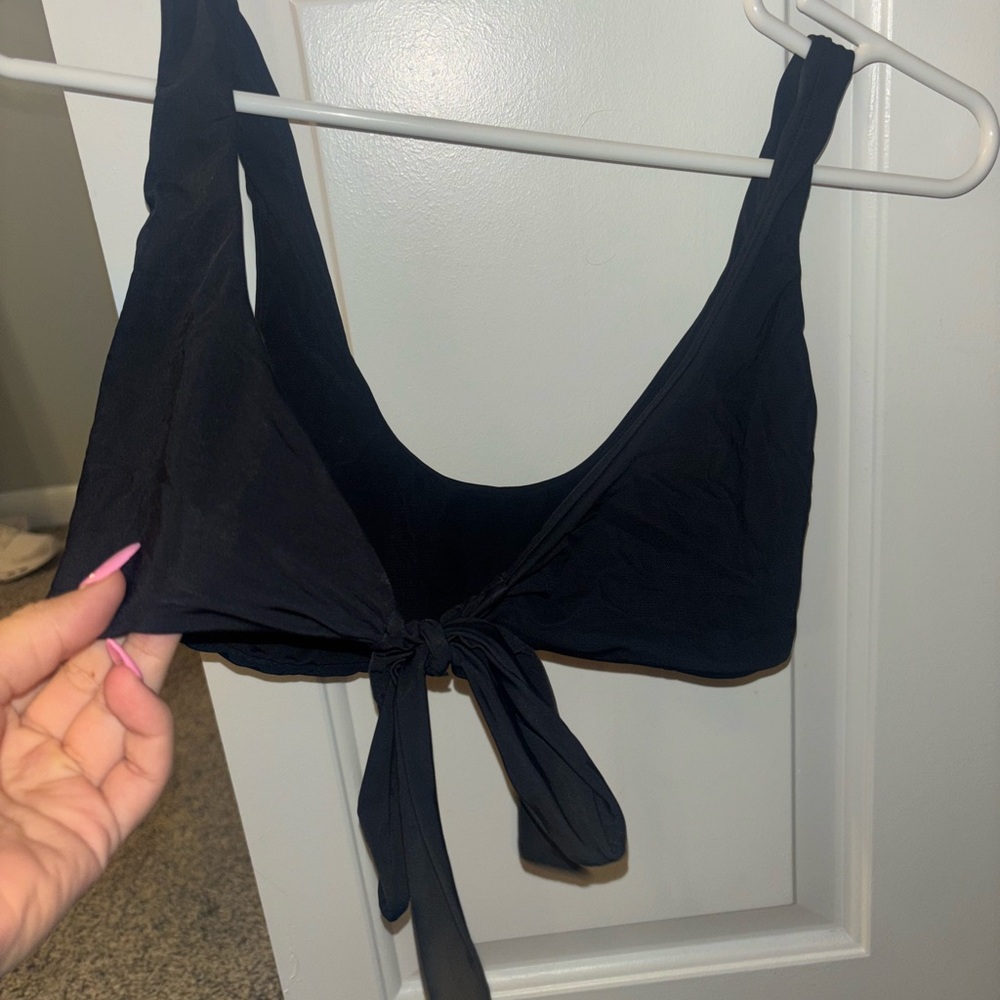 Black Tie-Front Crop Top